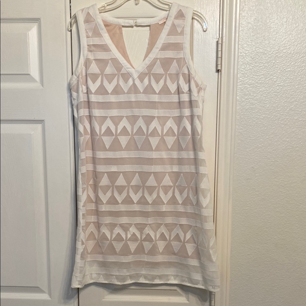 Skies Are Blue Cream Sleeveless V-Neck Sheath Dress